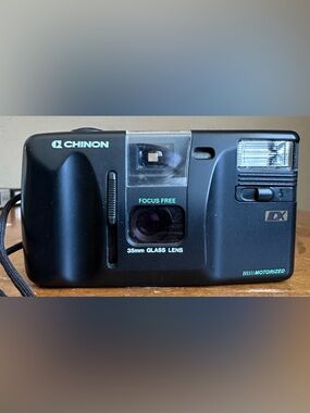 Vintage Chinon 35FX-III 35mm Compact Motorized DX Focus Free Film Camera